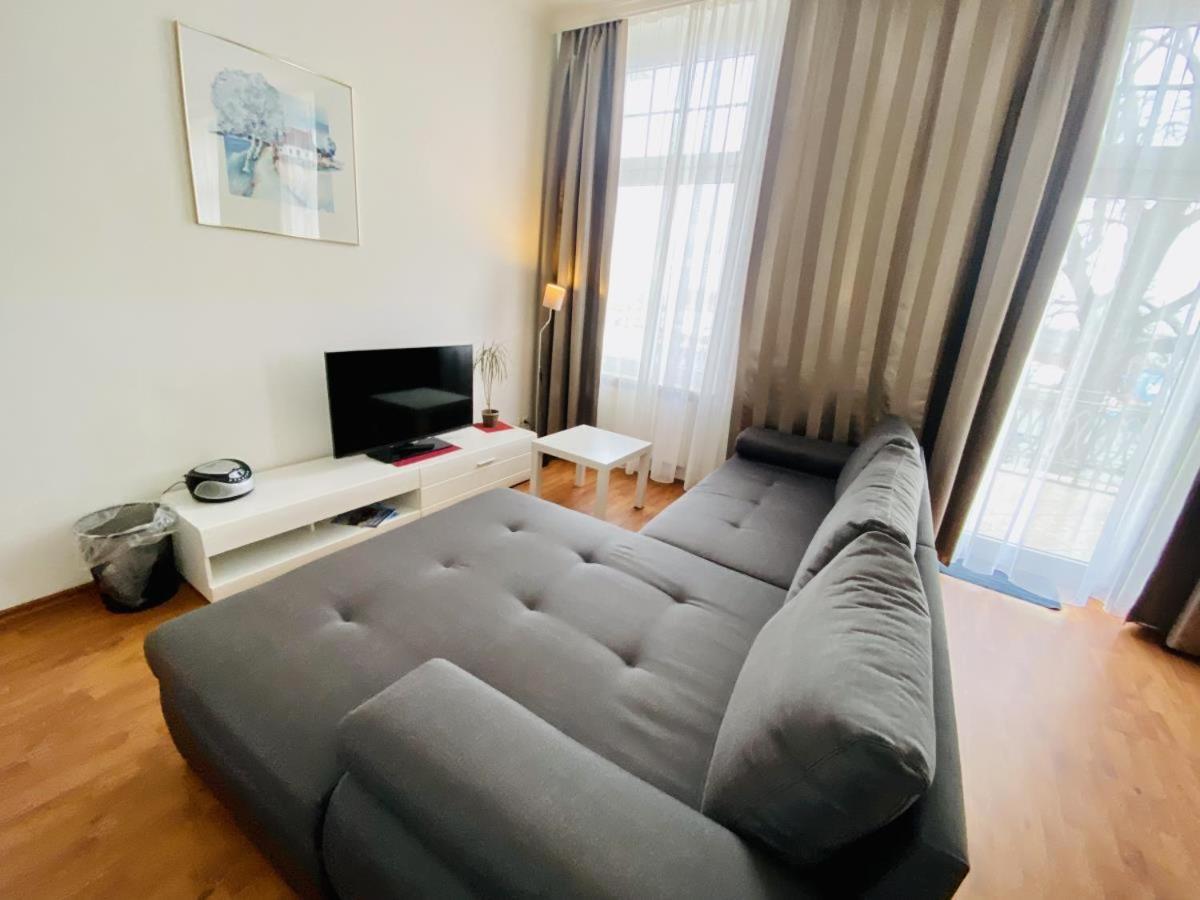 Doppelzimmer Humidor, Direkt Am Alten Strom 罗斯托克 外观 照片